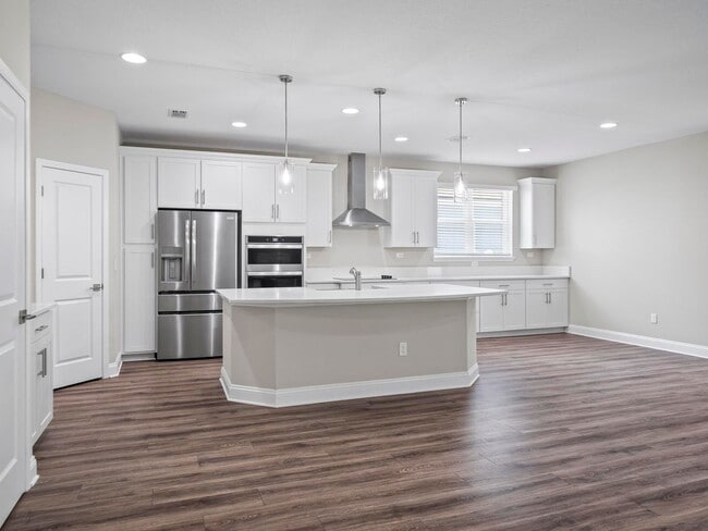 Building Photo - 4 bedroom, 3 bath home in Grand Landings G...