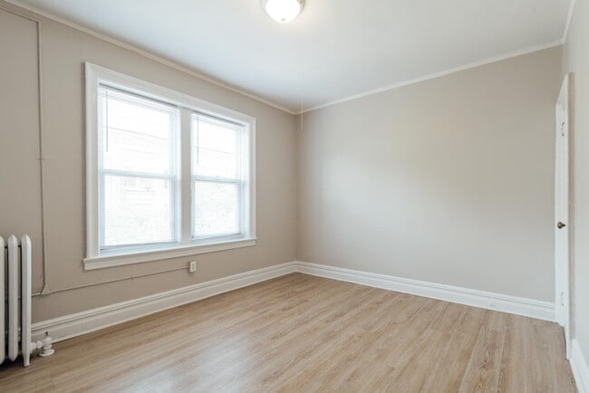 Building Photo - 154 Kensington Ave