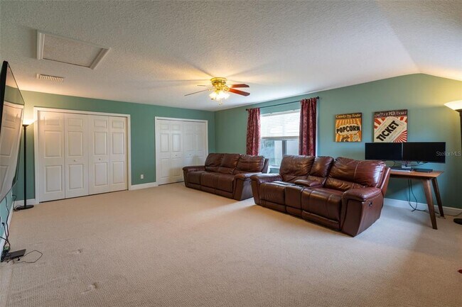 Building Photo - 1084 Shadowmoss Cir