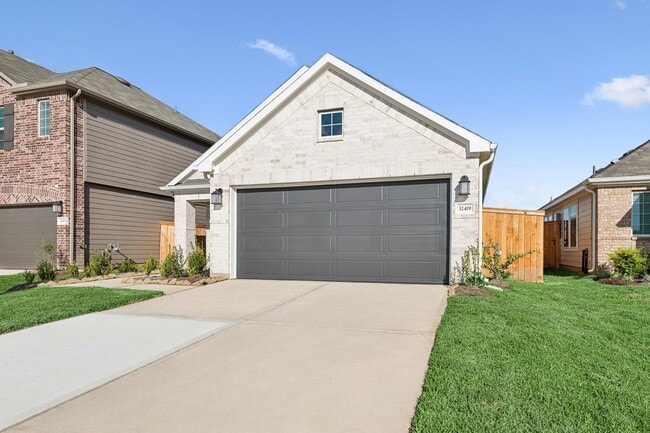 Building Photo - 32419 Sunbeam Dr