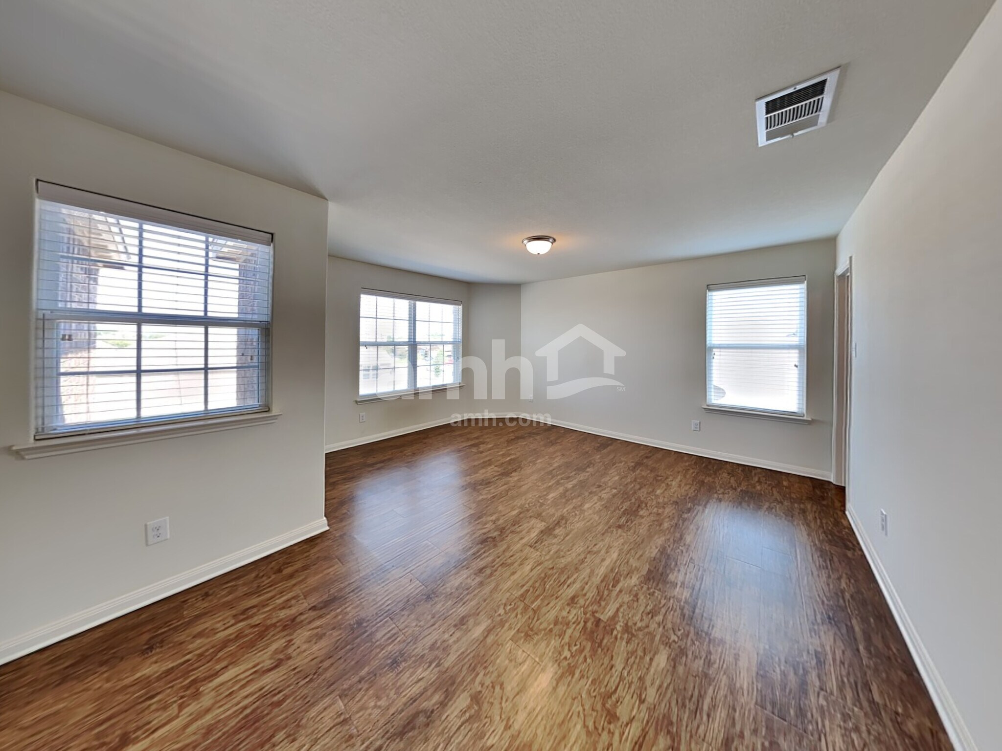 Building Photo - 4505 Shy Creek Ln