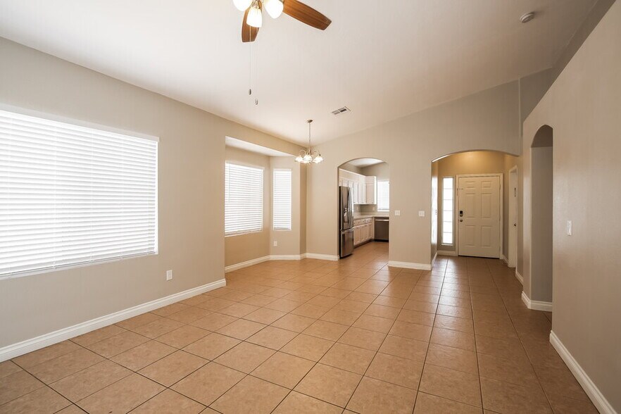 Building Photo - 1536 Knoll Heights Ct