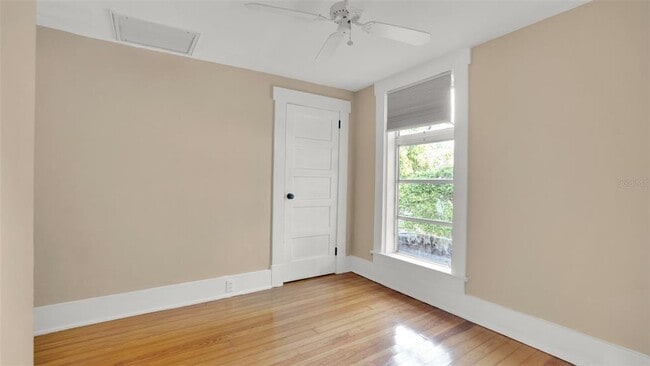 Building Photo - 341 Hillman Ave