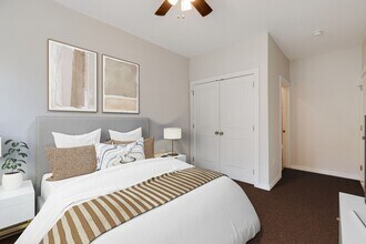 Building Photo - 1522-1532 W Girard Ave