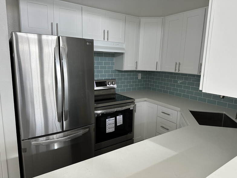 Stainless Steel Appliances - 200 Dunecrest Ave