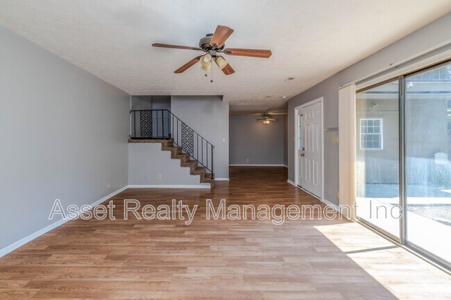 Building Photo - 9104 Woodpark Ln NW