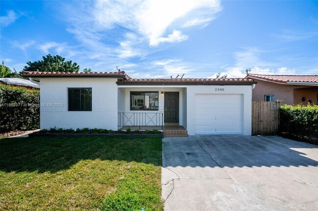 Primary Photo - 2340 SW 16th St