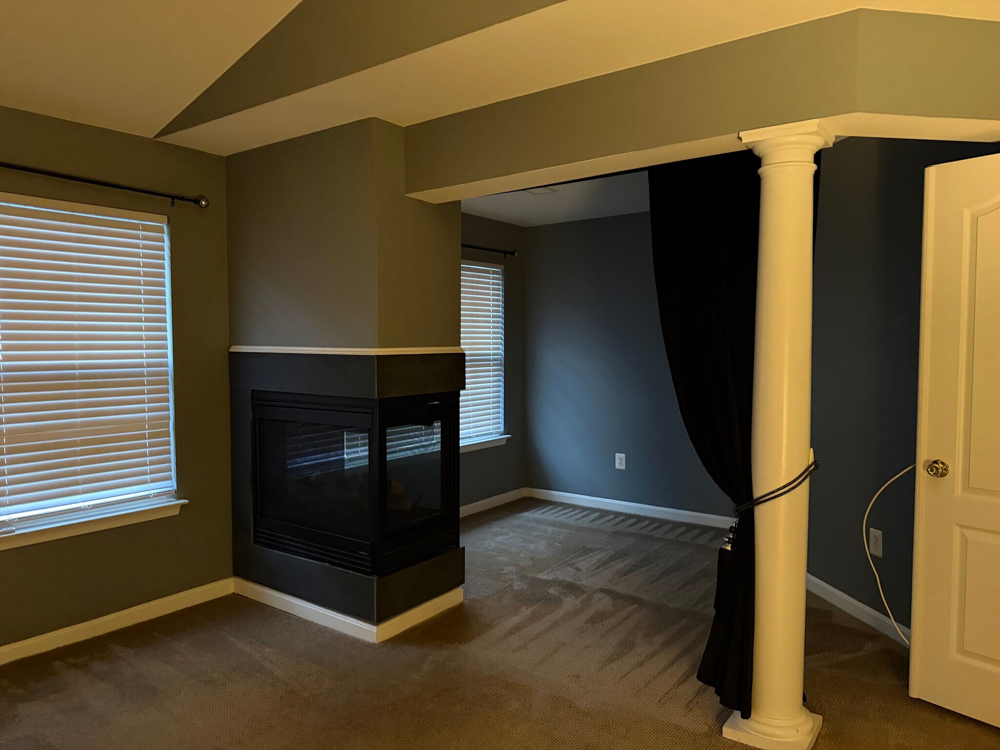Building Photo - 3003 Black Thorn Ct