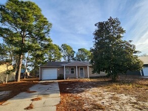 Building Photo - 408 Sheila St