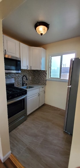 Building Photo - 1123 Chula Vista Ave