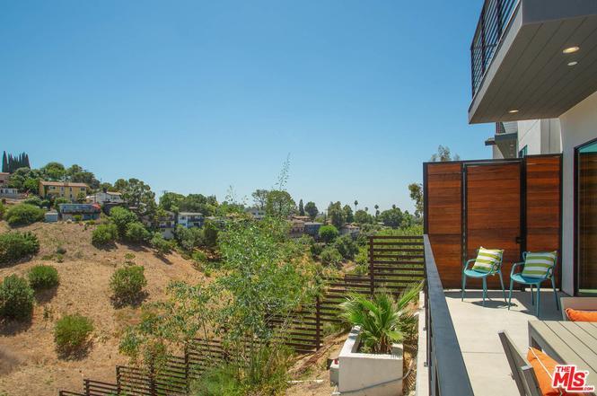 Bottom Floor Deck - 3756 Brilliant Dr