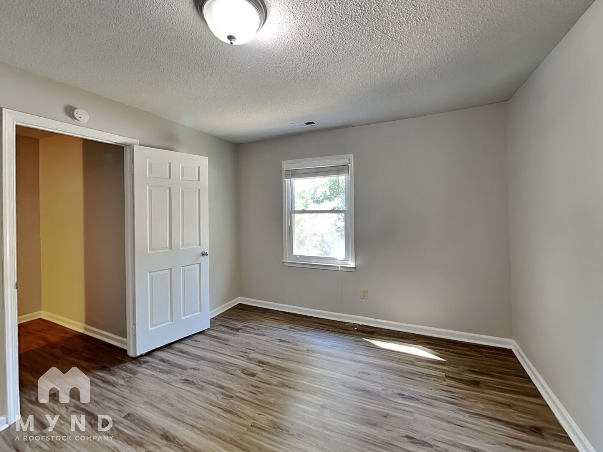 Building Photo - 4812 Kaplan Dr