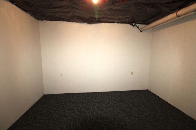 Building Photo - 3 Bedroom home with a Full Basement in Indian Trail!