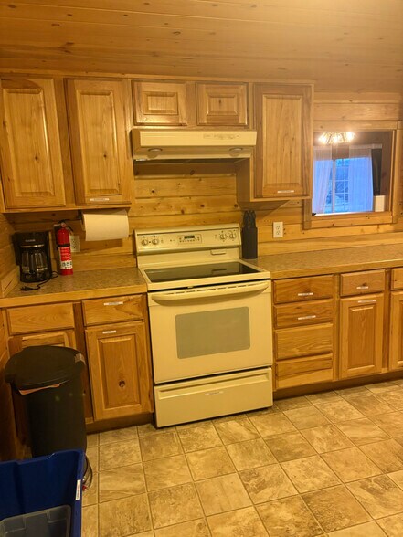 Building Photo - 139 Pine Hollow Rd