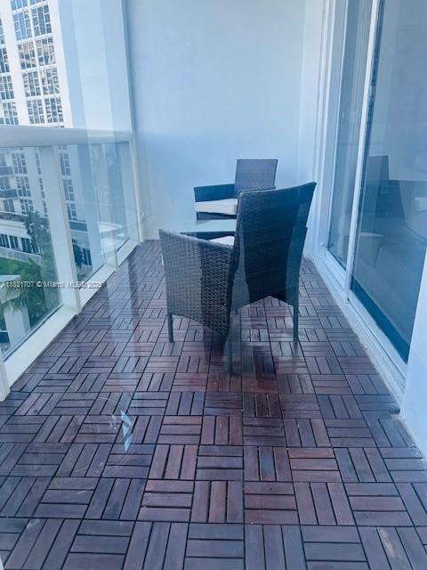 Building Photo - 10275 Collins Ave