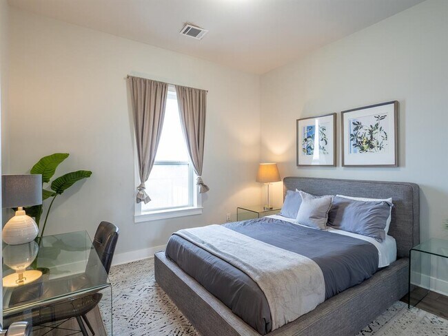 Building Photo - 4507 E Martin Luther King Jr Blvd