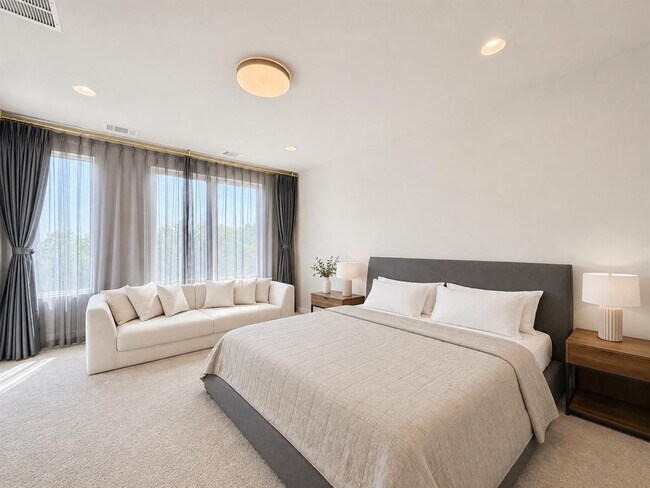 Building Photo - 7915 Floracita Ln