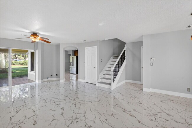 Building Photo - 1728 Arezzo Cir