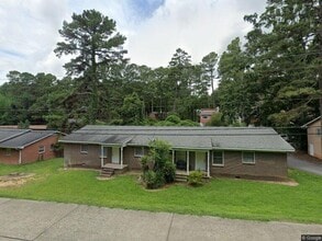 Building Photo - 503 Old Central Rd
