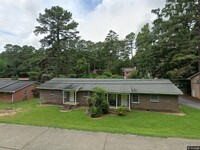 Building Photo - 503 Old Central Rd