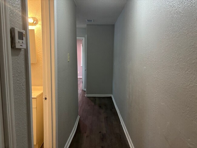 Building Photo - 3034-3036 Sinclair St