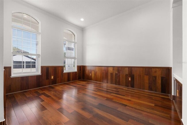 Building Photo - 9484 Walnut Crest Dr