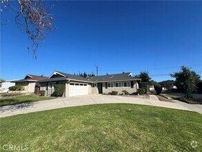 Building Photo - 1700 Lark Ellen Dr