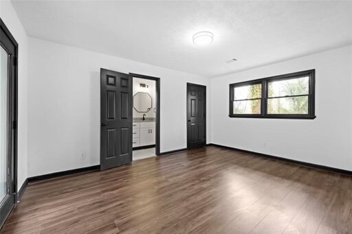 Building Photo - 1628 E Kellogg Cir