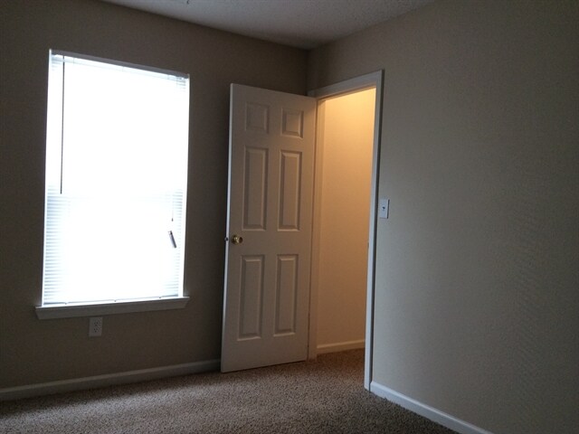 Building Photo - 15447 Wandering Way