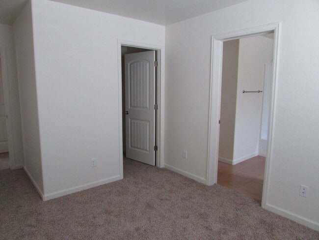 Building Photo - 3 Bed 2 Bath North Area of Grand Junction ** Available Mid August