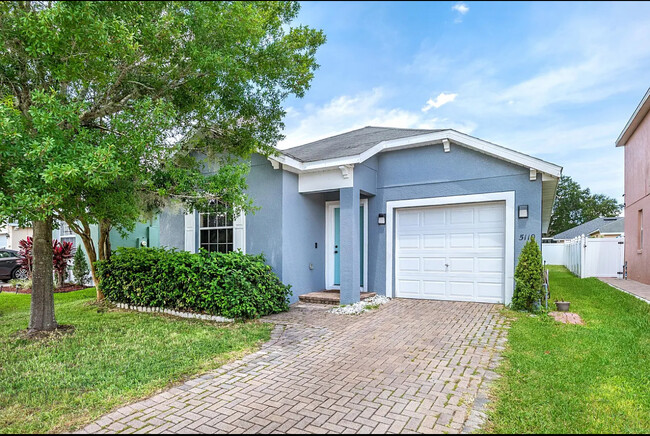 Building Photo - 5119 Jalisco Ln