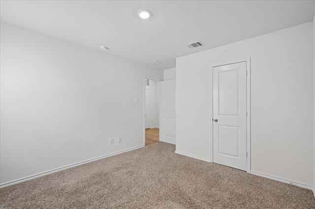 Building Photo - 217 Redbarn Ln