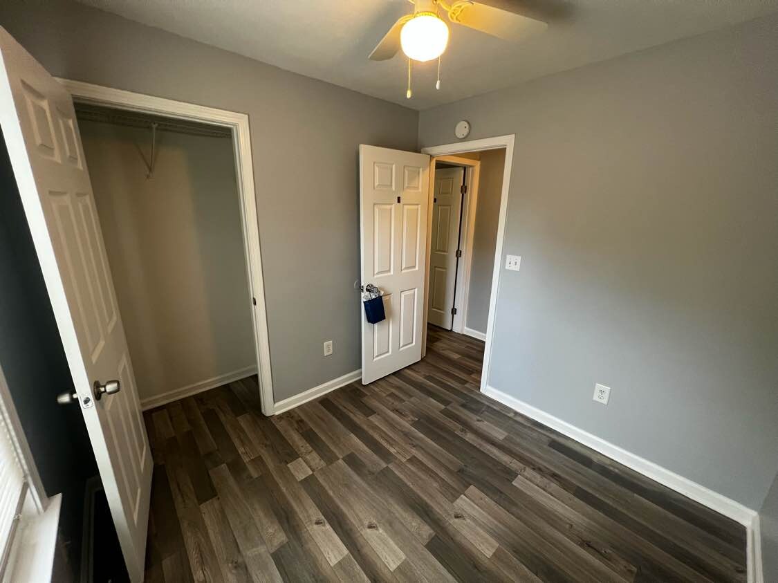 Building Photo - Room in Duplex on Jones Ave NW