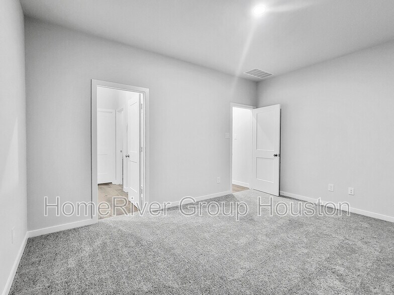 Building Photo - 17848 Lionheart Rd