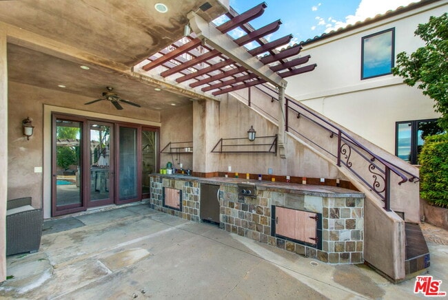 Building Photo - 24485 Park Granada