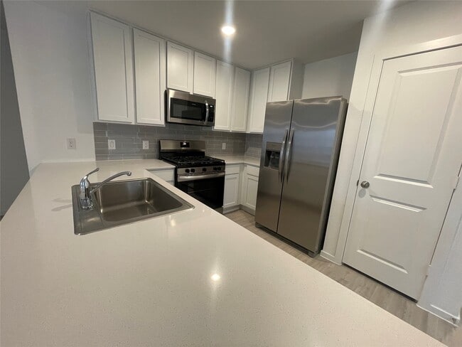 Building Photo - 21103 Newberry Grv Ln