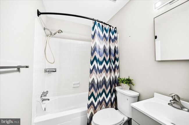 Building Photo - 9518 Miranda Ct