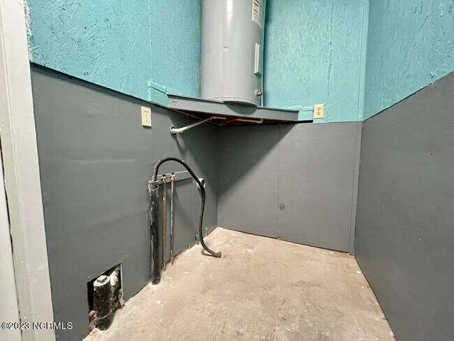 Building Photo - 3804 Brandywine Dr