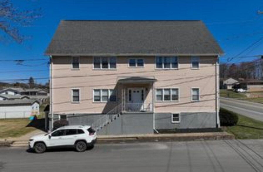 Building Photo - 1000 Walnut St