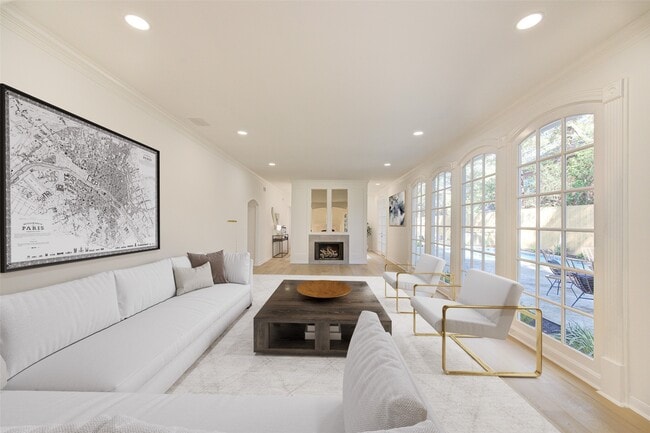 Building Photo - 50 Saddlebrook Ln