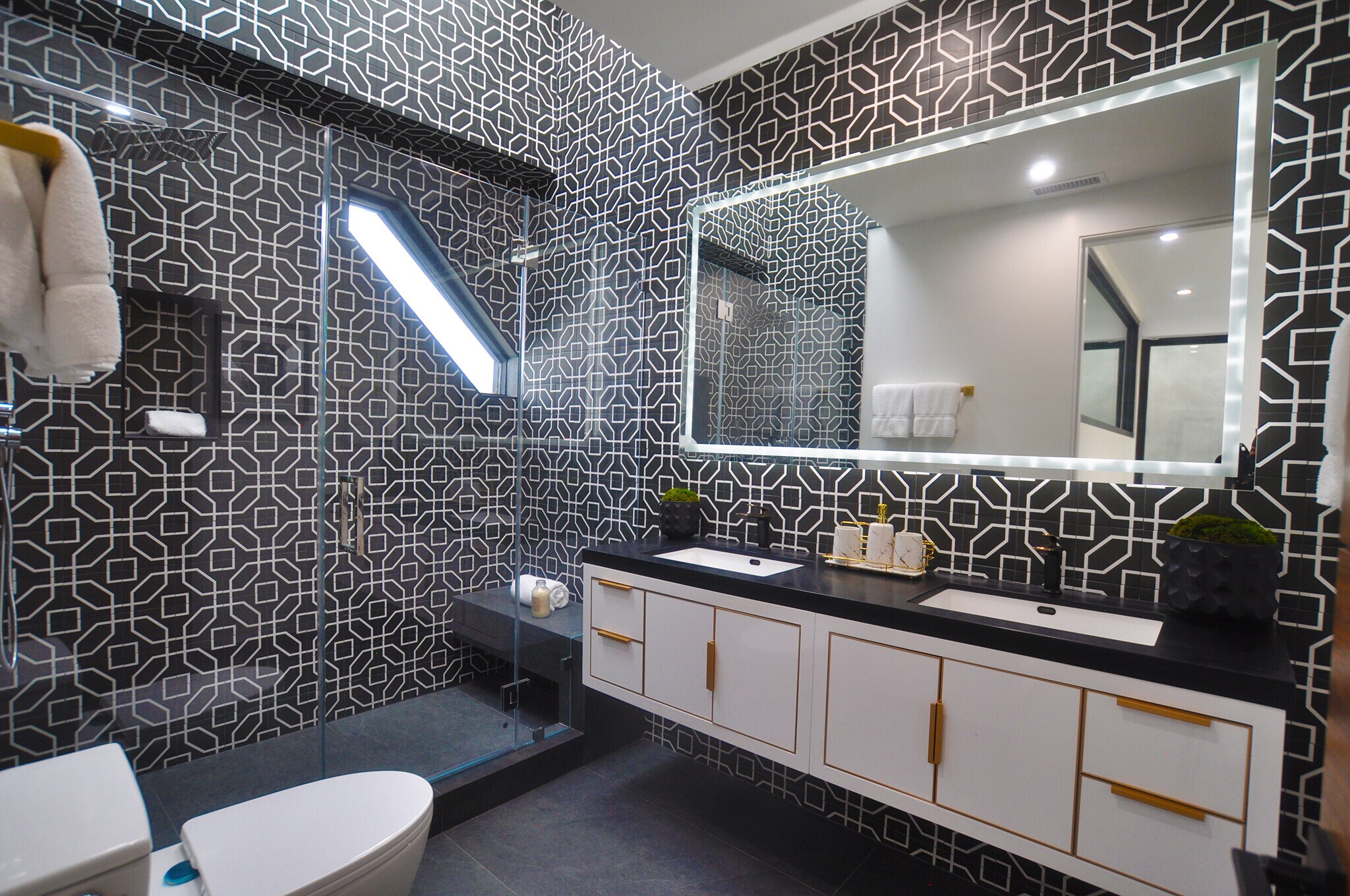 Building Photo - 838 California Ave