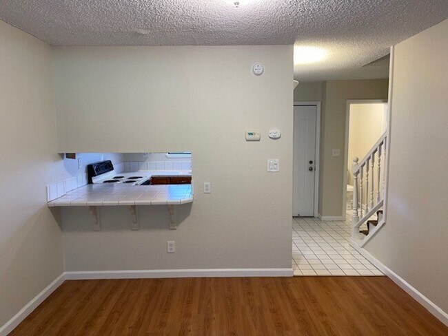 Building Photo - 2150 Northwood Cir