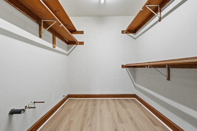 Building Photo - Available Now! 3-Bedroom Townhome in West Raleigh