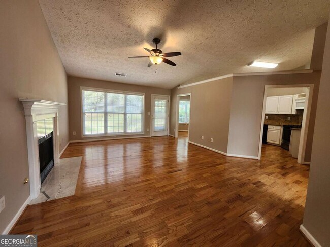 Building Photo - 1052 Ludwick Way