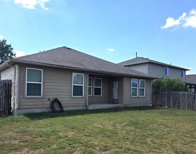 Building Photo - 602 Mitchell Dr