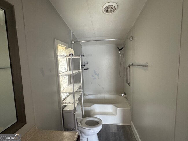 Building Photo - 18 Mohican Maze