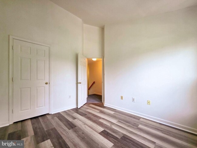 Building Photo - 3809 Elbert Ave