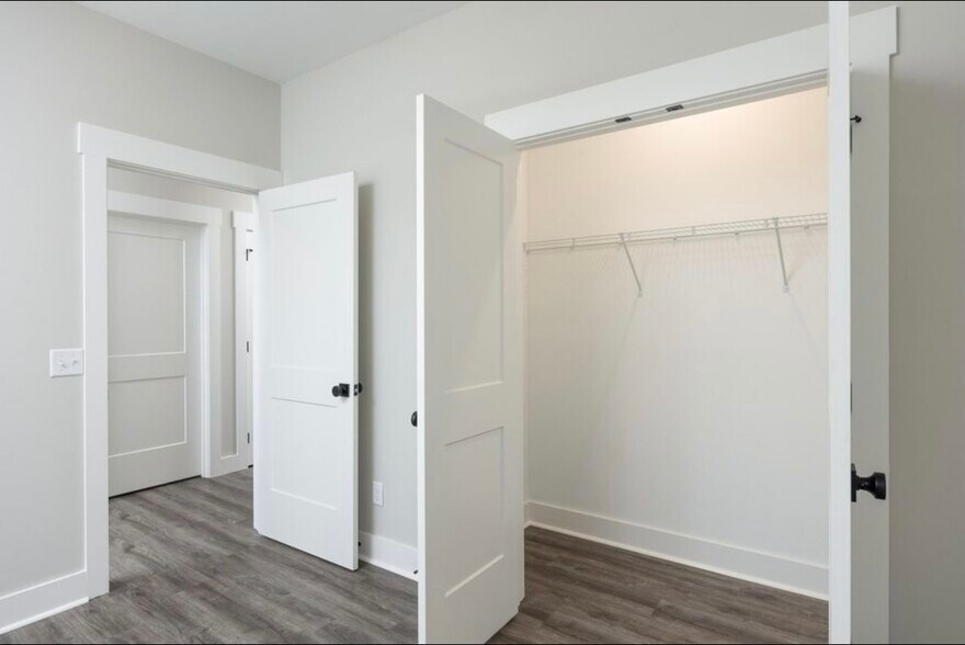 Building Photo - 4209 Willard Dr