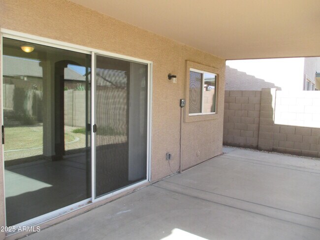 Building Photo - 23006 W Cocopah St