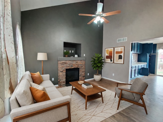 Building Photo - 4 Bedroom Updated Home in Fountain!